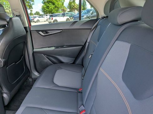 Certified 2025 Kia Niro LX FWD image 18