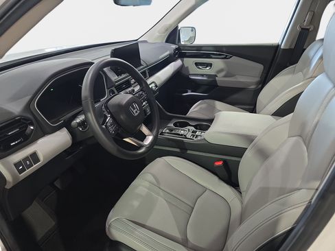 Certified 2025 Honda Pilot EX-L image 13