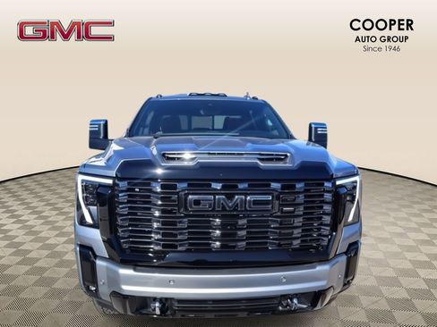 New 2026 GMC Sierra 2500 Denali Ultimate w/ LPO, Black Badging Package image 11