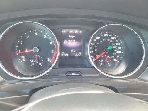 Used 2021 Volkswagen Tiguan SE R-Line AWD/4WD image 24
