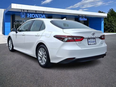 Used 2021 Toyota Camry LE w/ Convenience Package FWD image 14