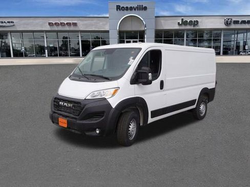 New 2025 RAM ProMaster 1500 w/ Convenience Group FWD image 8