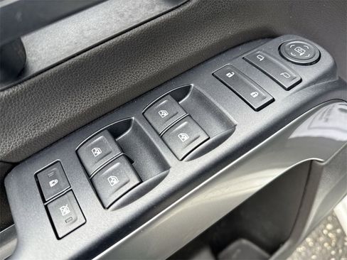 Used 2015 Chevrolet Silverado 1500 LT image 13