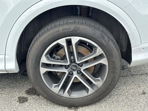 Used 2025 Audi Q5 Premium Plus AWD/4WD image 12