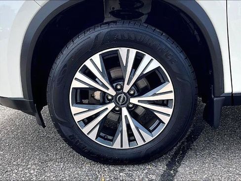 Certified 2023 Nissan Rogue SV AWD/4WD image 7