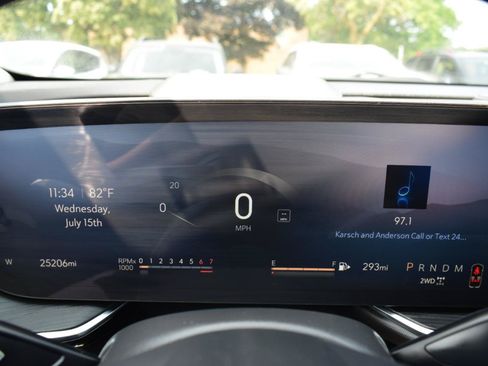Used 2025 Buick Envision Preferred AWD/4WD image 26
