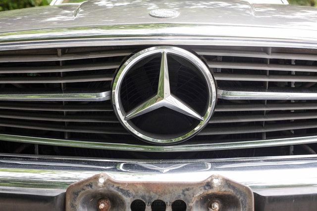 Used 1987 Mercedes-Benz 560 SL image 53