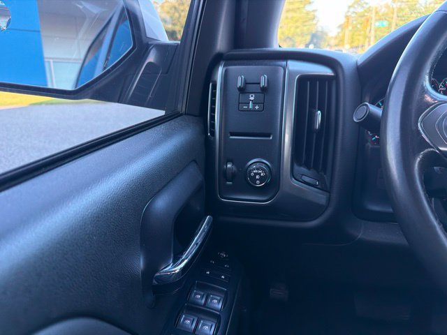 Used 2018 Chevrolet Silverado 1500 LT w/ Texas Edition RWD image 13