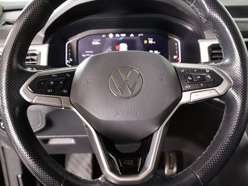 Used 2021 Volkswagen Atlas SEL R-Line image 3