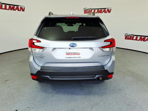 Used 2021 Subaru Forester Premium AWD/4WD image 7