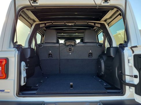 New 2026 Jeep Wrangler Unlimited Rubicon image 11