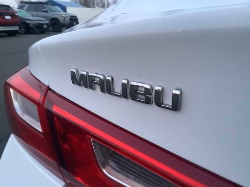 Used 2024 Chevrolet Malibu LT image 6