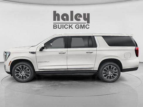 New 2026 GMC Yukon XL Denali w/ Denali Reserve Package image 2