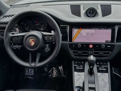 New 2025 Porsche Macan image 15