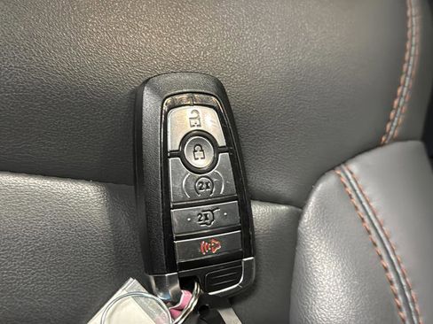 Used 2025 Ford Expedition Max Active AWD/4WD image 21