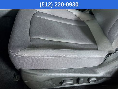 Used 2025 Subaru Crosstrek 2.0i Premium image 23