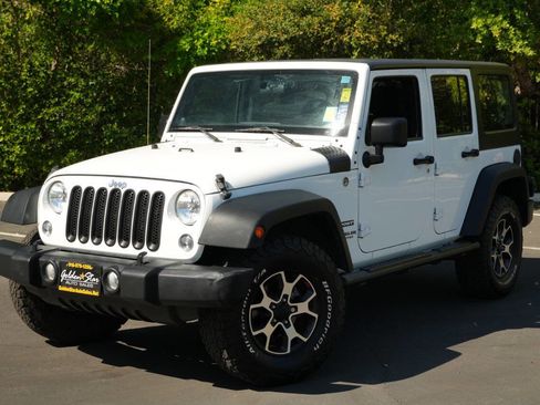 Used 2016 Chevrolet Tahoe LS image 24