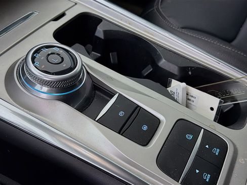 Used 2022 Ford Explorer Limited w/ Equipment Group 301A image 21