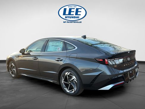 New 2026 Hyundai Sonata SEL FWD image 4