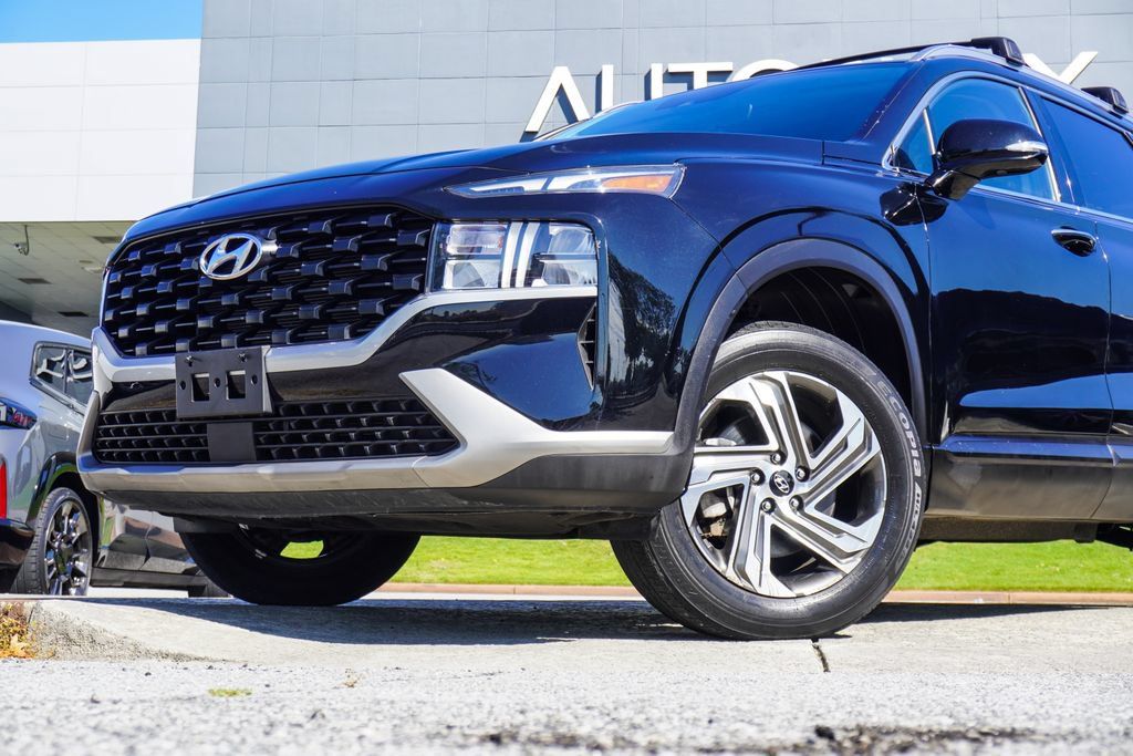 Used 2023 Hyundai Santa Fe SEL AWD/4WD image 2