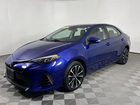 Certified 2018 Toyota Corolla SE image 3