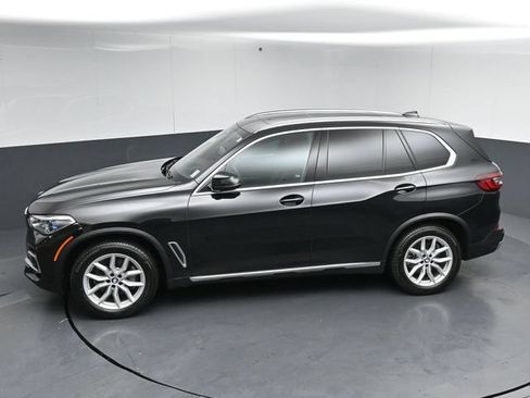 Used 2023 BMW X5 xDrive40i w/ Executive Package AWD/4WD image 49