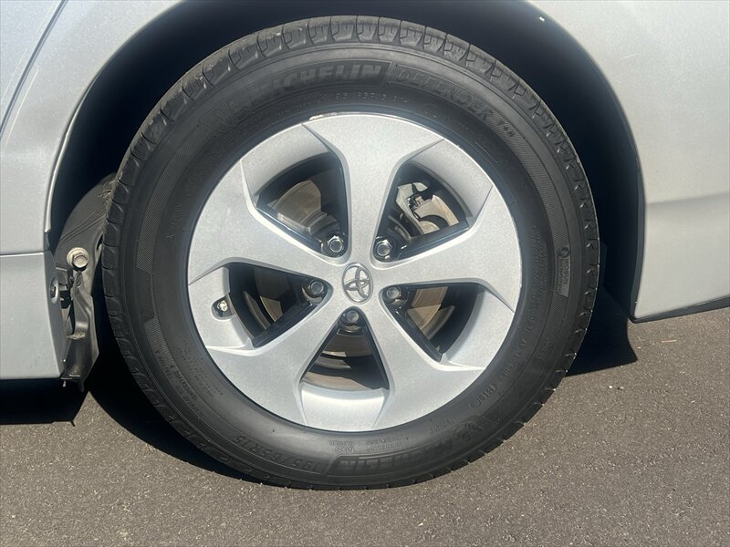 Used 2013 Toyota Prius Four w/ Deluxe Solar Roof Pkg FWD image 20