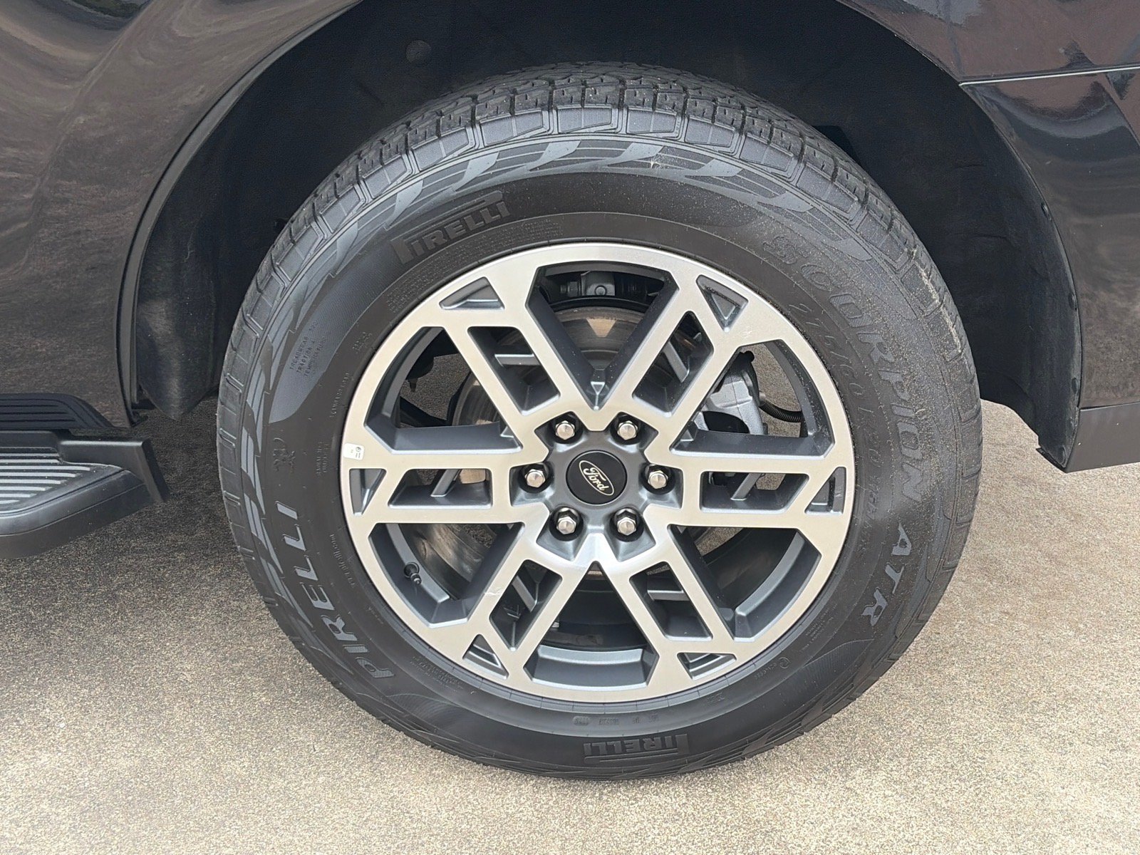 Certified 2025 Ford Expedition Active AWD/4WD image 21