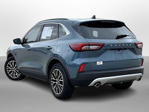 Used 2023 Ford Escape SE w/ PHEV Premium Package image 10