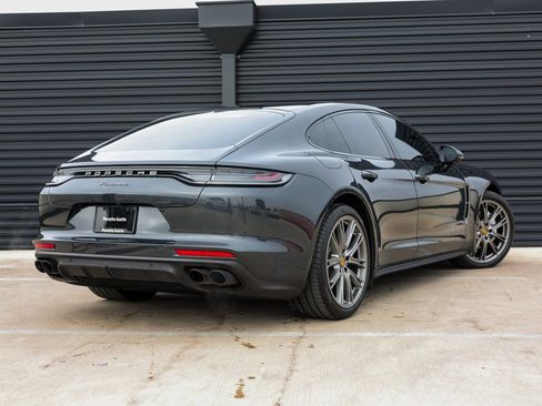 Certified 2023 Porsche Panamera Platinum Edition image 7