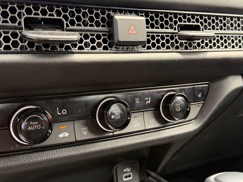 Certified 2024 Honda HR-V Sport image 9
