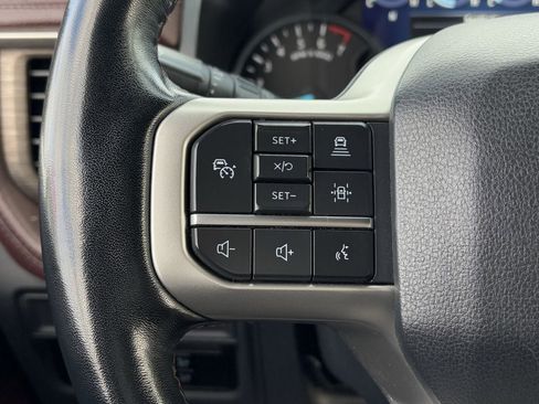 Used 2023 Ford Expedition Limited image 17