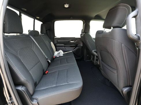 New 2026 RAM 1500 Express AWD/4WD image 21