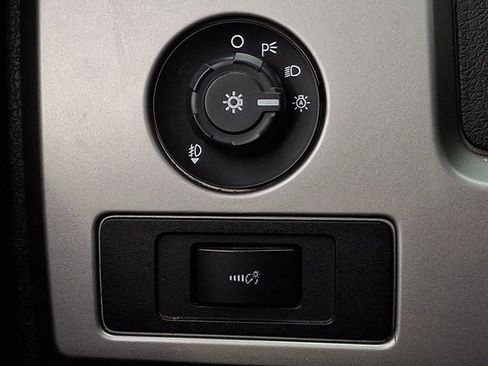 Used 2014 Ford F150 FX4 w/ Equipment Group 402A Luxury image 27