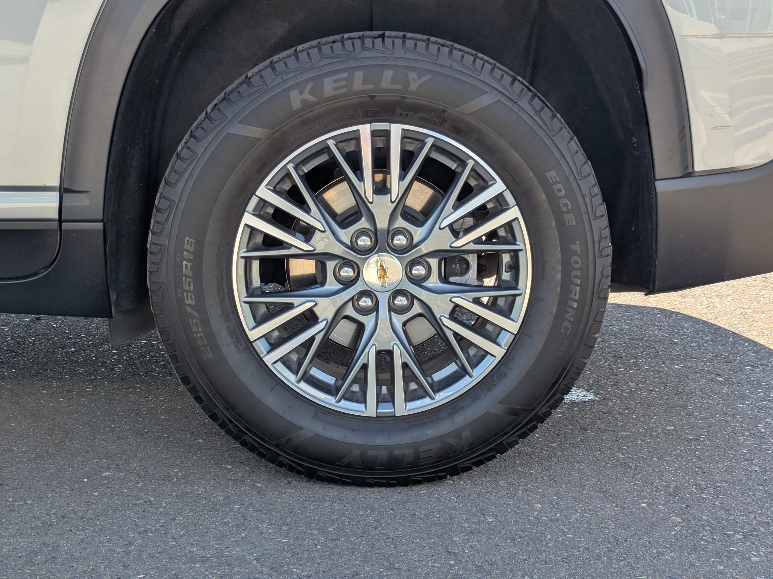 Certified 2024 Chevrolet Traverse LT FWD image 56