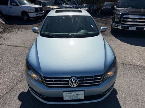 Used 2013 Volkswagen Passat TDI SE image 9