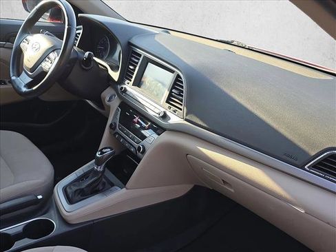 Used 2017 Hyundai Elantra SE w/ SE A/T Tech Package 03 image 23