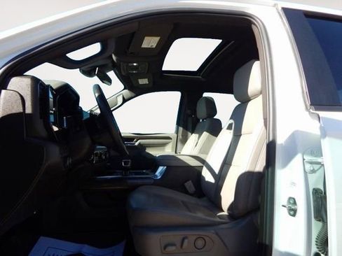 Used 2024 Chevrolet Silverado 1500 LT Trail Boss w/ LT Trail Boss Premium Package image 10