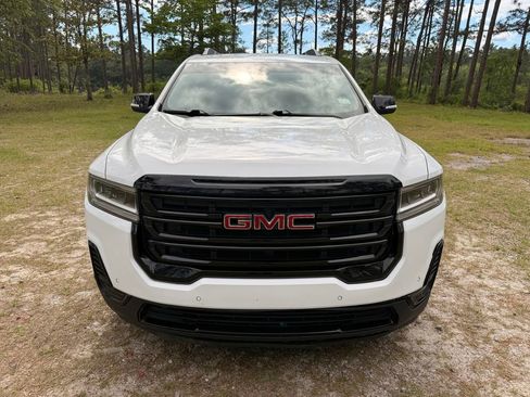 Used 2023 GMC Acadia SLE w/ Driver Convenience Package FWD image 8