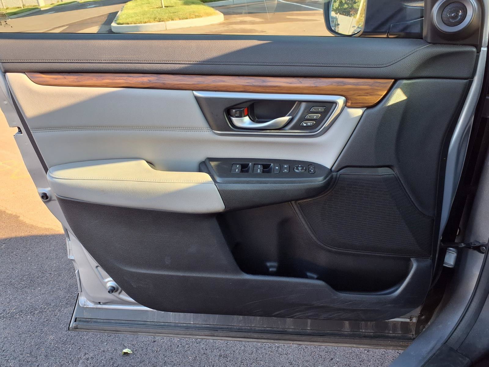 Used 2020 Honda CR-V Touring image 20