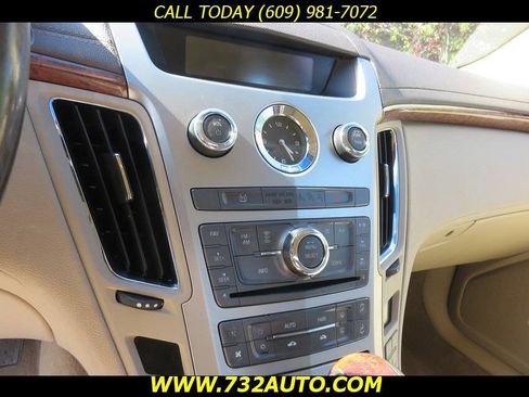 Used 2010 Cadillac CTS Luxury RWD image 11