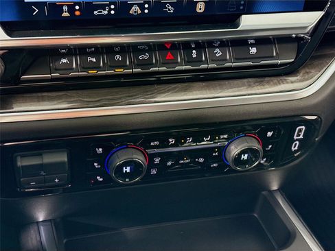 New 2026 Chevrolet Silverado 1500 LTZ AWD/4WD image 10