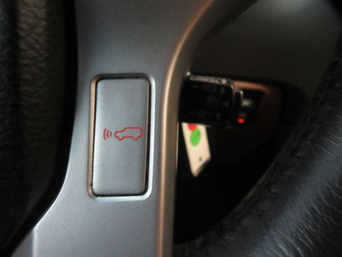 Used 2017 Toyota Sequoia Platinum RWD image 38