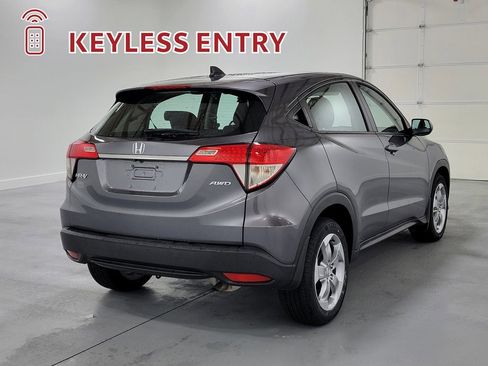 Used 2022 Honda HR-V LX image 9