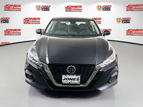 Used 2021 Nissan Altima 2.5 SR w/ SR Premium Package FWD image 12