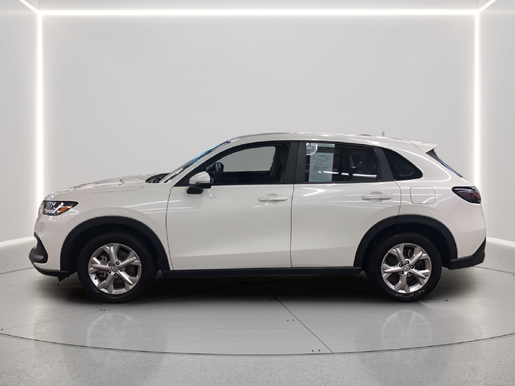 Used 2025 Honda HR-V LX image 3