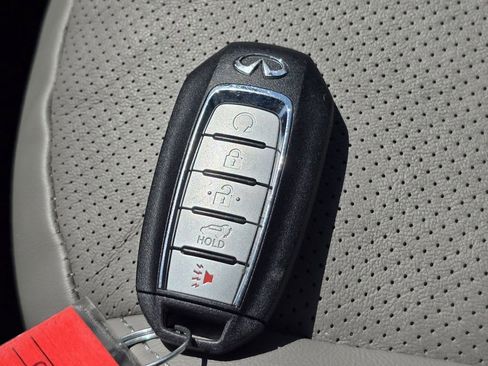 Used 2023 INFINITI QX50 Luxe image 37