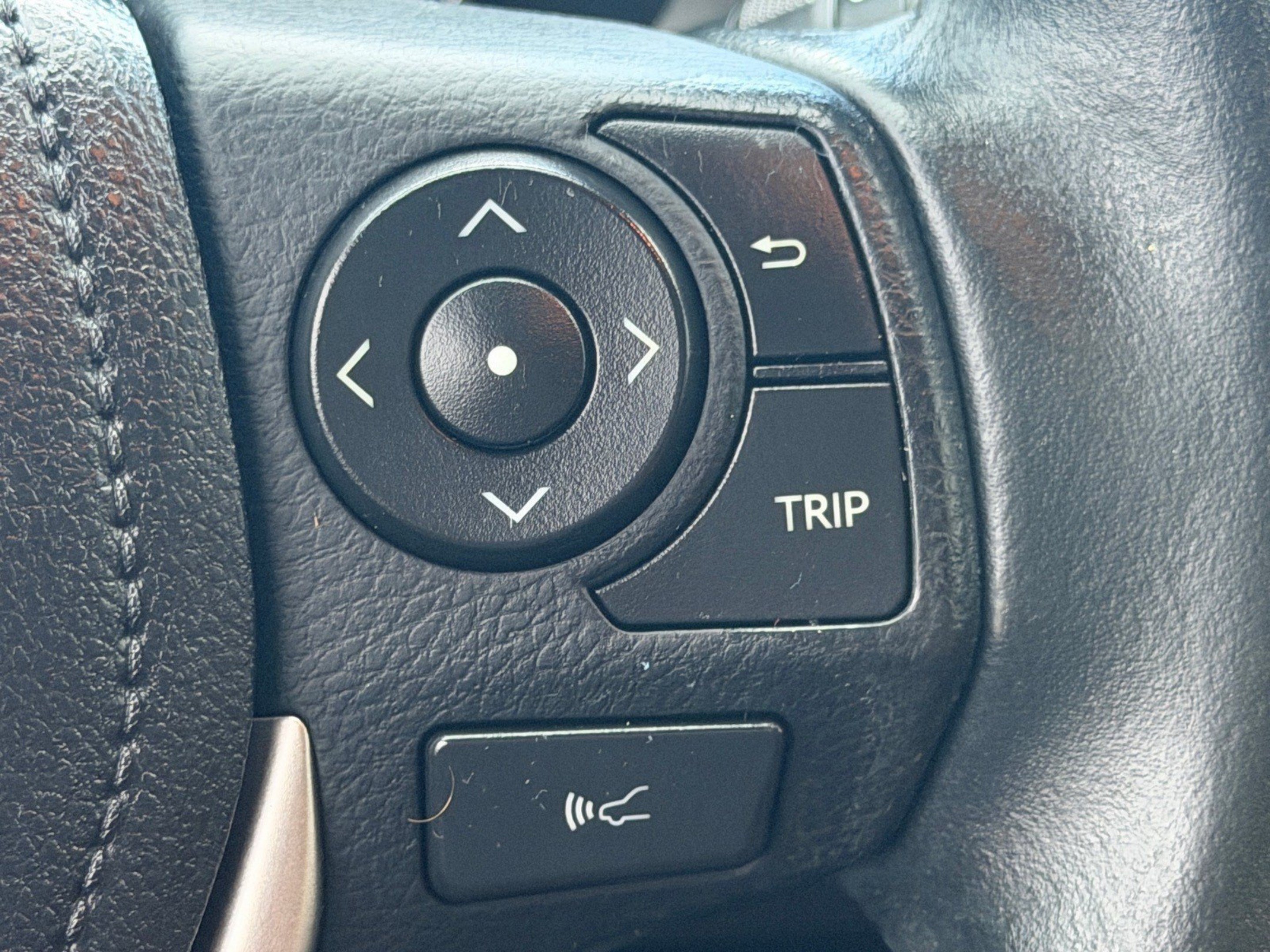 Used 2016 Toyota RAV4 Limited FWD image 39
