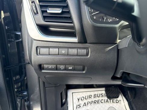 Certified 2026 Nissan Rogue SV AWD/4WD image 22