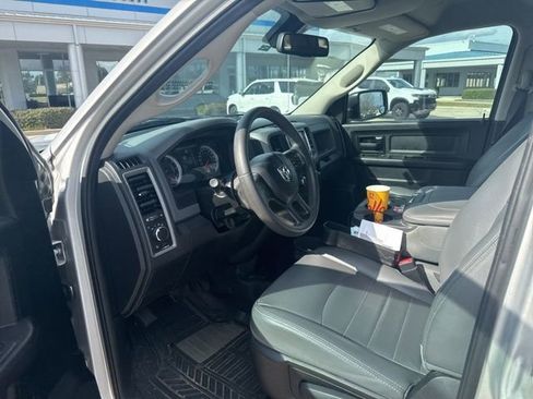 Used 2018 RAM 1500 Tradesman w/ Chrome Appearance Group image 26